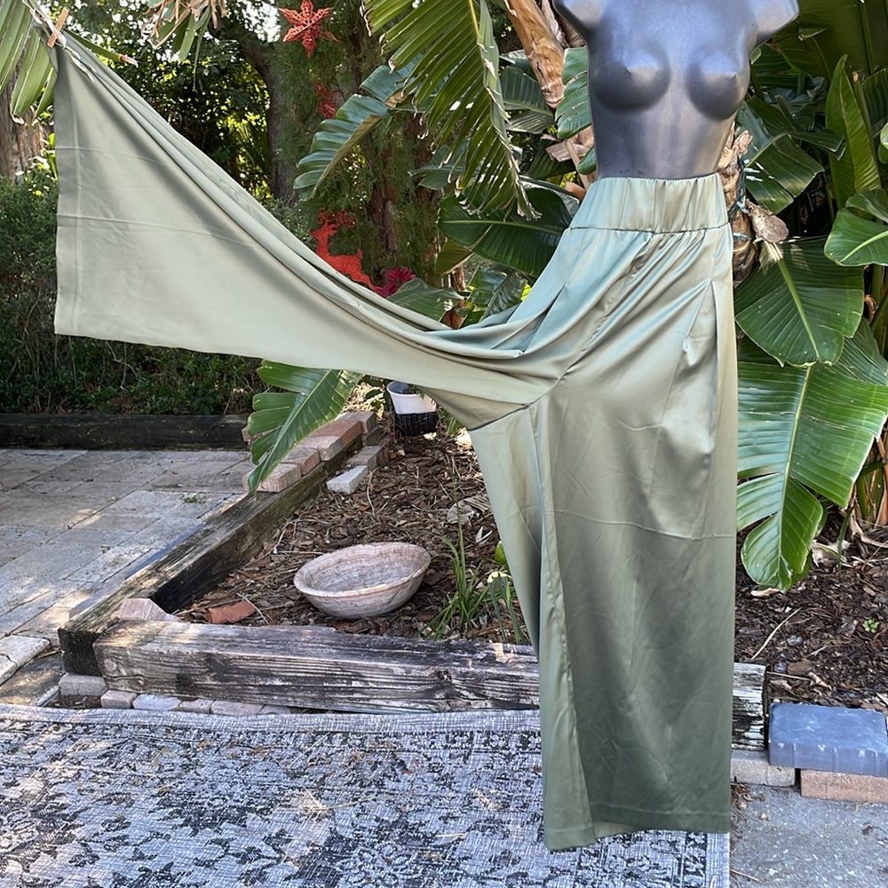 FTF Lab wide leg satin Palazzo pants - Picture 4 of 11
